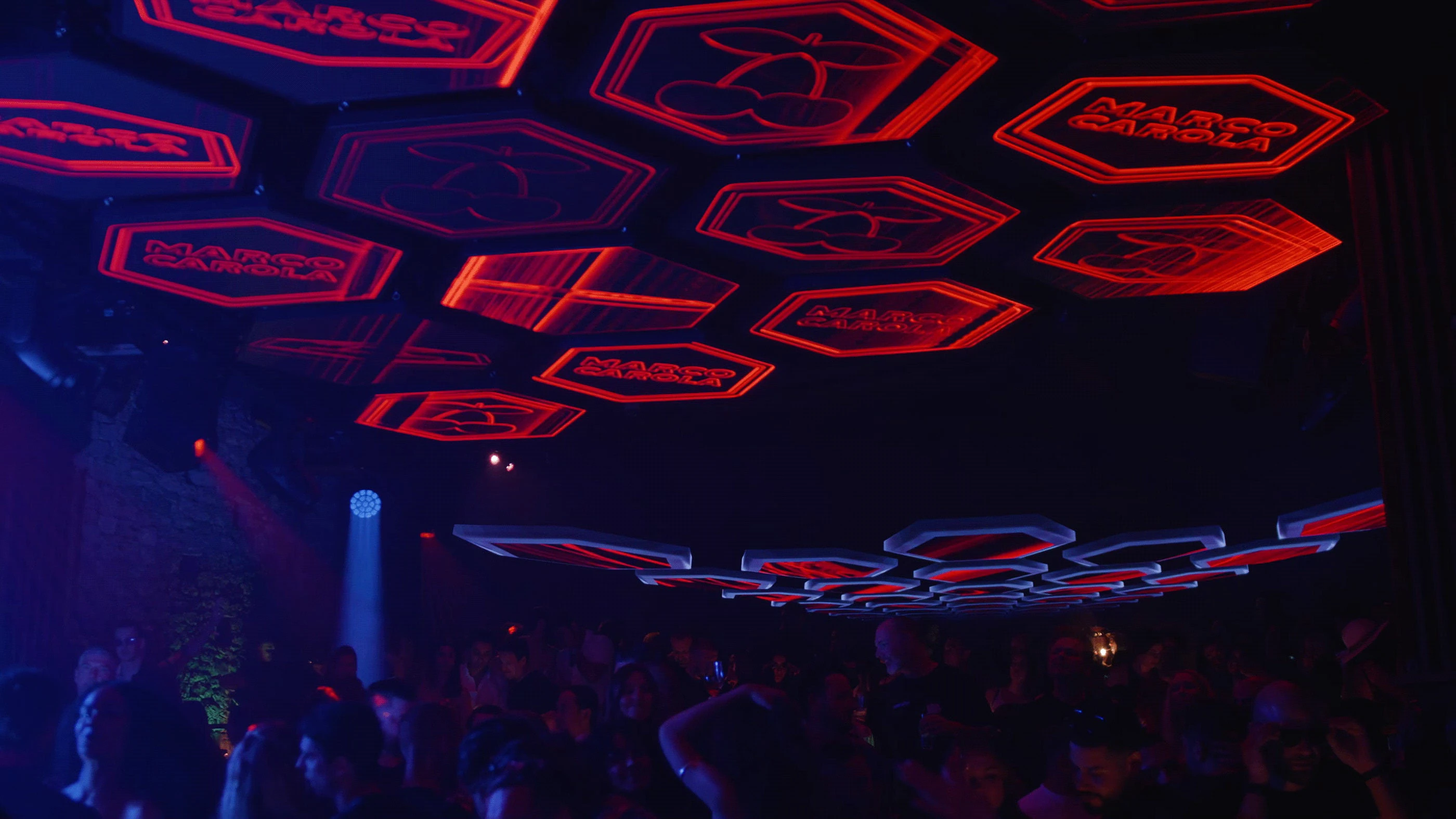 INTERACTIVE VISUALS at PACHA — GATE1 Studio