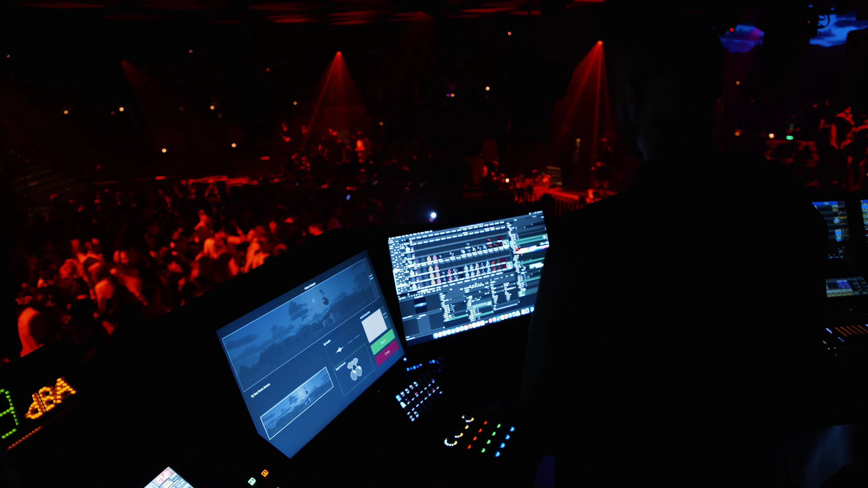 INTERACTIVE VISUALS at PACHA — GATE1 Studio