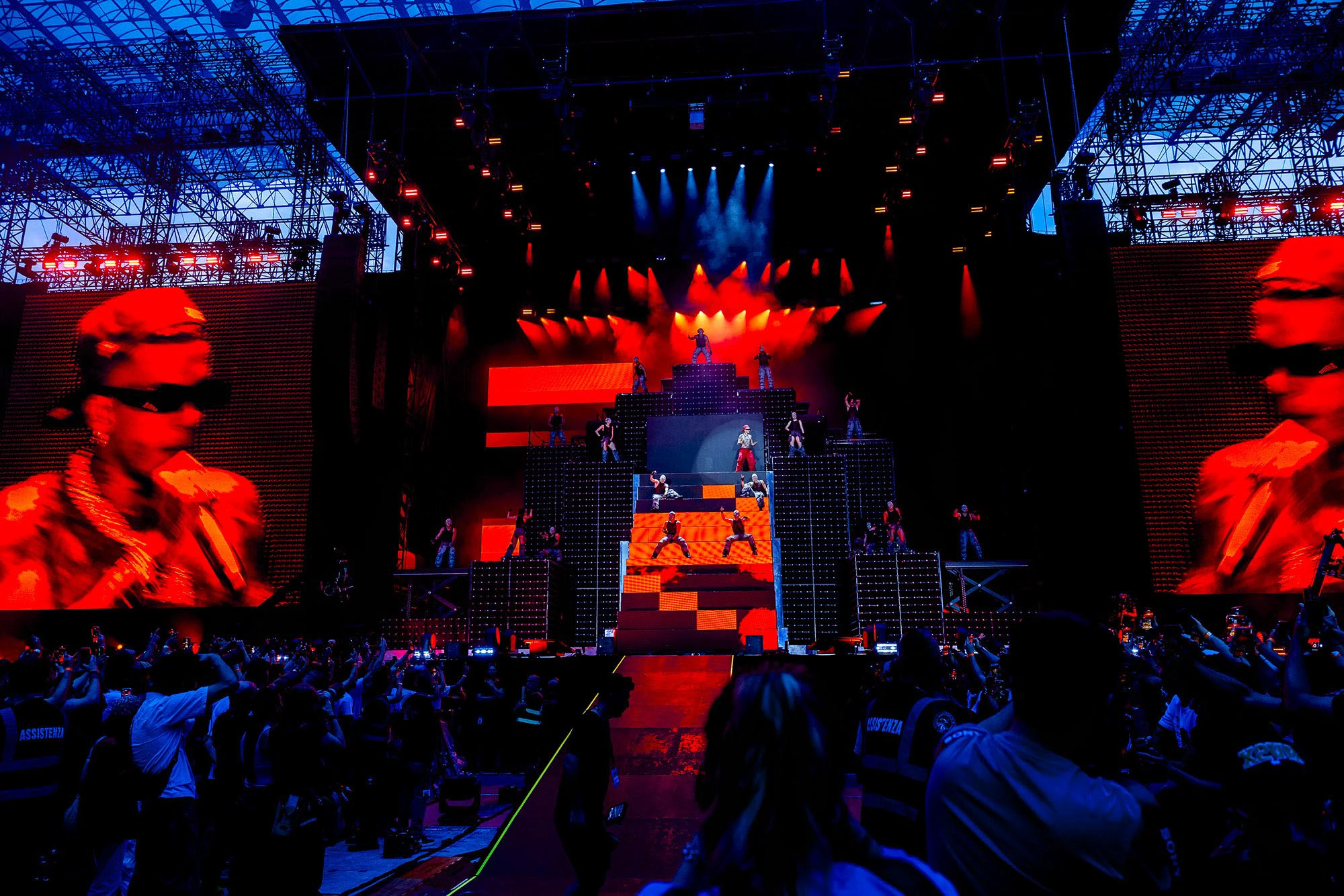 Sfera Ebbasta X2VR Tour — GATE1 Studio